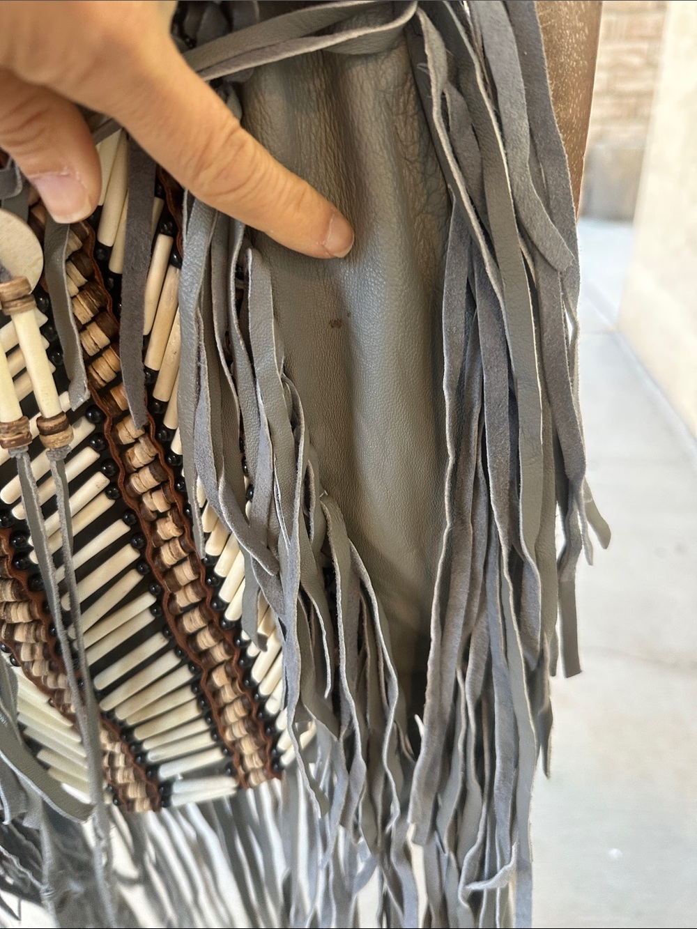 Gray Gypsy Soul fringe bone tassel bag preowned - Picture 12 of 16